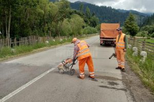 A început ultima parte a lucrărilor de asfaltare a DN 17B