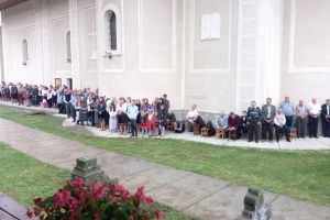 Părintele profesor Vasile Mihoc a slujit şi a conferenţiat la Vicovu de Sus