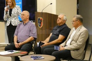 „Lapte şi miere” - al doilea volum de amintiri al jurnalistului Neculai Roşca, lansat în ...