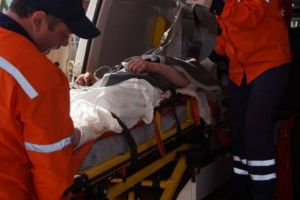 Bărbat rănit grav după ce a căzut într-o râpă, la marginea unei localităţi din Botoşani. A zăcut acolo ore întregi