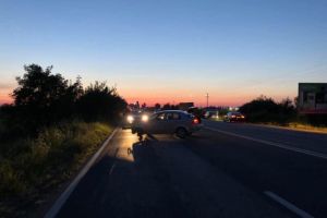 Motociclist la spital în urma unui accident de circulaţie, la ieşire din Timişoara spre Arad