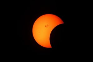 Eclipsa de lună 2019. Momentul maxim e după miezul nopţii. Unde puteţi să o vedeţi