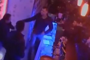 Tânăr rănit după o bătaie într-un club din Botoşani. Gest şocant al unei femei când acesta a ajuns la Urgenţe