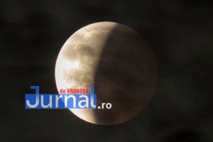Diseară va fi eclipsă de Lună. Unde poate fi urmărit fenomenul astronomic