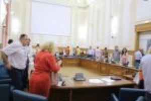 Gunoi mai scump, pubele mai mici, străzi mai mizerabile!