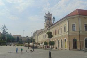 Lucrările de reabilitare a Pieţei Libertăţii din Sfântu Gheorghe, reluate pe baza unui nou proiect