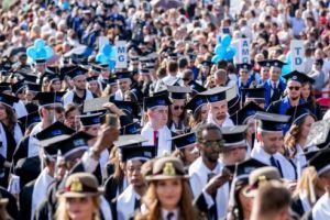 Stadionul Municipal Târgu Mureş va găzdui cei 1.500 de absolvenţi UMFST promoţia 2019!