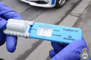 Şoferii care au consumat droguri vor putea fi depistaţi în trafic cu primele testere ajunse ...