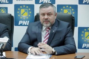 Un drum dus-întors Suceava - Bucureşti cu Tarom, de trei ori mai scump decât o cursă până ...