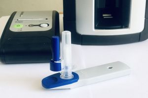 Controale în trafic cu aparate Drug Test. Șofer aflat sub influenţa drogurilor, depistat la Bistriţa