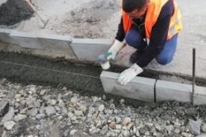 Trotuare reabilitate in cartierele Constantei