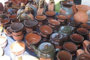 Imitaţiile chinezeşti ale oalelor noastre tradiţionale ne pot îmbolnăvi!