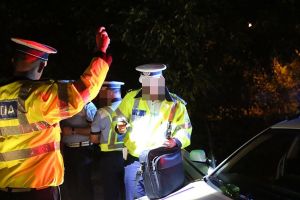Trei şoferi, prinşi băuţi la volan pe şoselele Sătmarului. Alcoolemii enorme