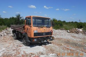 Nu se învaţă minte! Angajaţii unei firme din Arad, amendaţi A DOUA OARĂ pentru moloz depozitat ilegal