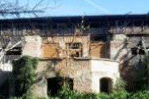 Clădirea emblematică a Timişoarei, în pericol să se prăbuşească! Autorităţile nu se ating de ea!