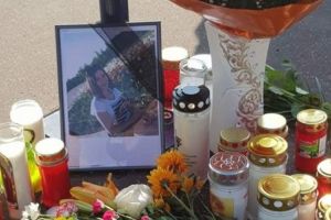 La doar 30 de ani, Geanina a MURIT subit, pe stradă. O fetiţă a rămas FĂRĂ MAMĂ…