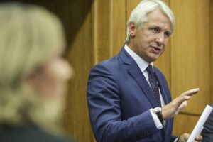 Lovitură dură pentru bugetari. Șase măsuri drastice care vor tăia veniturile, în varianta lui Eugen Teodorovici