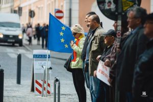 VIDEO FOTO Politicienii din toată Europa au aflat de protestul inedit din Sibiu