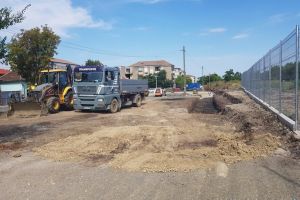 Zonă verde şi teren de sport lângă podul Teodor Neş (FOTO / VIDEO)