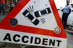Accident rutier in Tuzla, intre un scuter si un autoturism
