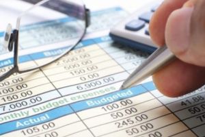 Atac din Argeş la Legea salarizării