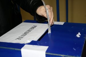 Surprize in batalia pentru Cotroceni. Vezi cine mai candideaza!