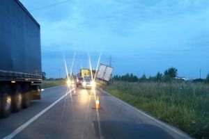 ACCIDENT la ieşirea din Arad! A ajuns direct în ȘANȚ