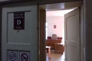 FOTO – Emoţii pentru Astrid Fodor – Vineri la 12.00 află dacă revine în funcţia de primar al Sibiului