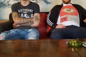 Hoţi în acţiune la un apartament din Suceava: au spart un perete şi  uşa, în plină zi