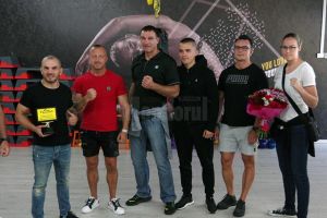 Legendarul luptător Peter Aerts, Ionuţ Pitbull Atodiresei şi Jorina Baars, oaspeţi speciali ...