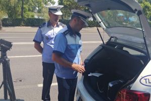 Aparat care depisteaza prezenta substantelor interzise, in randul participantilor la trafic tulceni