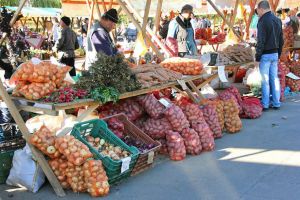 Se închide piaţa volantă de la Sala Sporturilor