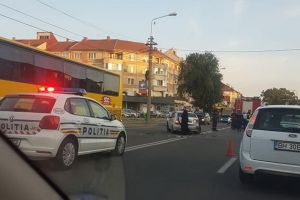 Un tânăr de 25 de ani, prins că a condus băut şi drogat, în urma unei tamponări în Oradea