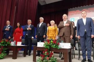 Radu Moldovan, angajament pentru prezidenţiale: ”Accept provocarea, îmi asum!”. Ce spune Viorica Dăncilă