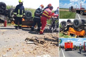FOTO Accident mortal! Un tir s-a izbit într-o autoutilitară