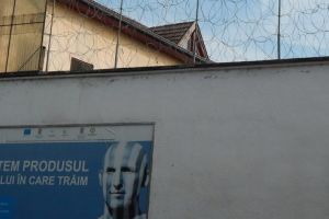Bărbat încarcerat pentru ultraj