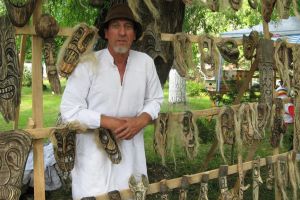 „Poiana Dacilor” găzduieşte o nouă ediţie a taberei meşterilor populari şi pictorilor ...