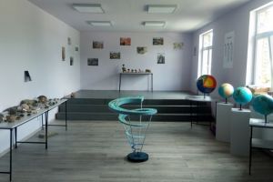 Ou de dinozaur şi molari de mamut, în expoziţia „Povestea Pământului“, la Muzeul Pedagogic Braşov