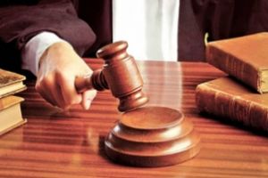 Femeia din Lisa care şi-a ucis bebeluşul şi l-a îngropat în grădină, condamnată la 10 ani de închisoare