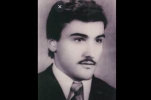 Povestea elevului din Botoşani anchetat şi iradiat de Securitate pentru inscripţii anticomuniste şi împotriva lui Ceauşescu