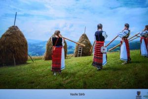 FOTO| A început Târgul de Fete de pe Muntele Găina 2019–cea mai cunoscută sărbătoare populară a românilor păstrată de sute de ani în judeţul Alba