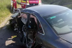 Un copil a fost ucis, iar familia lui - grav rănită într-un accident cu un TIR pe drumul Arad – Oradea (FOTO)