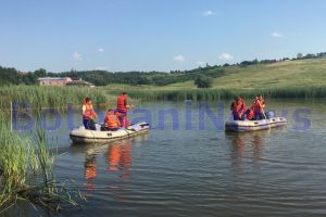 A dispărut în apa în care se scălda! Un tânăr din Botoşani este posibil să se fi înecat într-un iaz