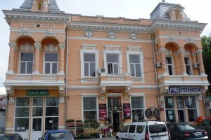 Societatea Urban Serv, dată în judecată de angajaţii care au fost disponibilizaţi