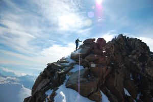 Alpinişti târgovişteni pe vârful Dufourspitze