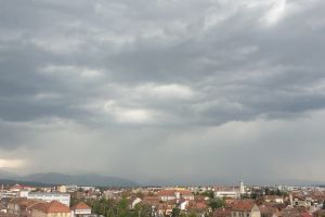 Avertizare nouă de la meteorologi –  Sibiul sub cod galben de furtună