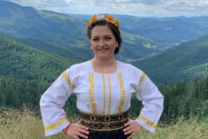 „Românie, draga mea”, cea mai recentă piesă lansată de artista Laura Olteanu, dedicată ...