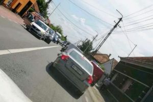 FOTO: Albaiulience RĂNITE într-un accident în lanţ produs pe un drum din judeţul Bihor, din vina unui şofer din Harghita