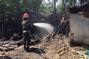 Incendiu în localitatea Alexeni.