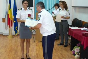 Aniversare cu avansări, trandafiri, muzică de fanfară şi muzică populară, la Poliţia de Frontieră Oradea (FOTO / VIDEO)